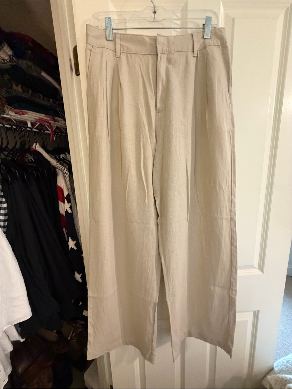 GAP Factory Women's Linen Blend Pleated Trousers in Light Beige
